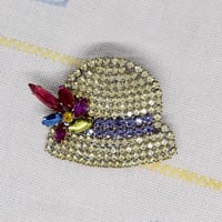 チェコ　ガラスラインストーンブローチ　帽子