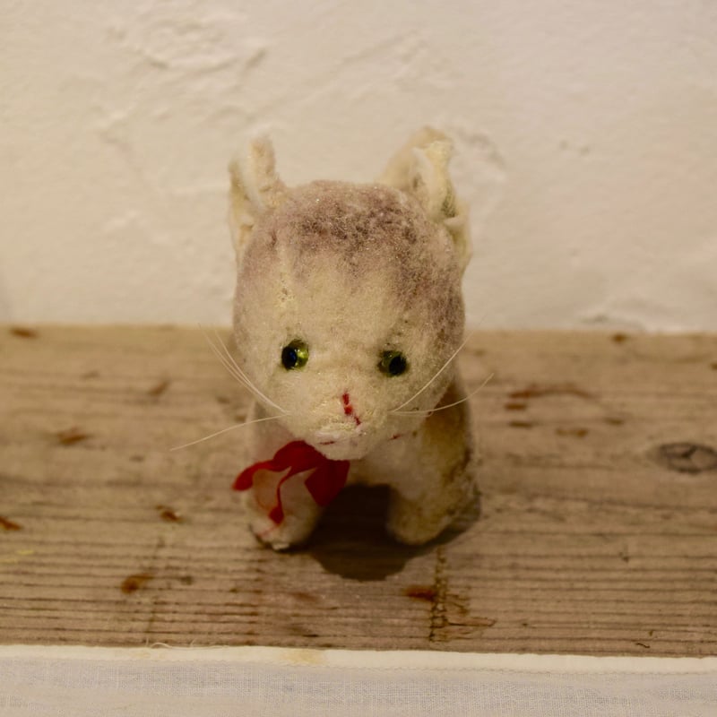 ハンガリー 茶トラの猫 ぬいぐるみ | Kitten Blue