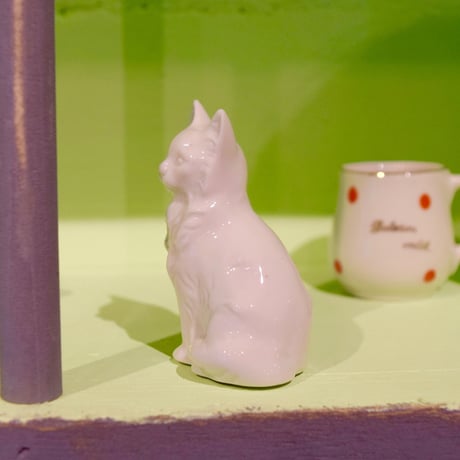 ドイツ　高貴な猫さん　フィギュリン