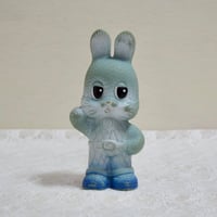 旧ソ連時代　大きなおめめのウサギ　ラバードール