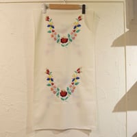 ハンガリー　カロチャ刺繍　 テーブルクロス　ロング