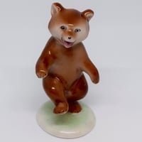 ハンガリー　愉快に踊るクマのフィギュリン