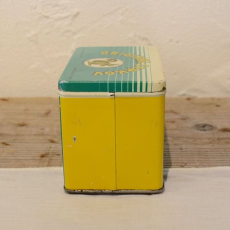 チェコ　発火石の缶　リスマーク
