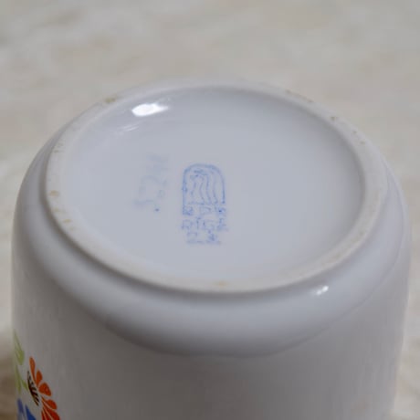 旧ソ連時代　ラトビア　花柄　フリーカップ