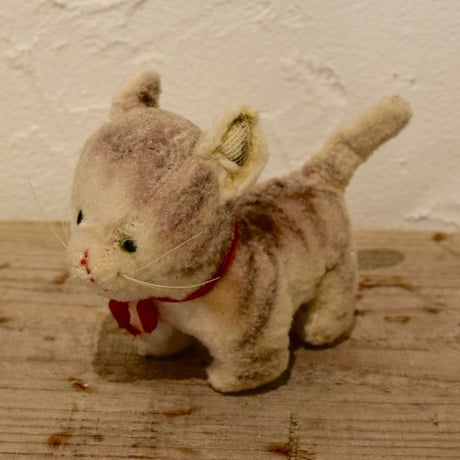 ハンガリー　茶トラの猫　ぬいぐるみ