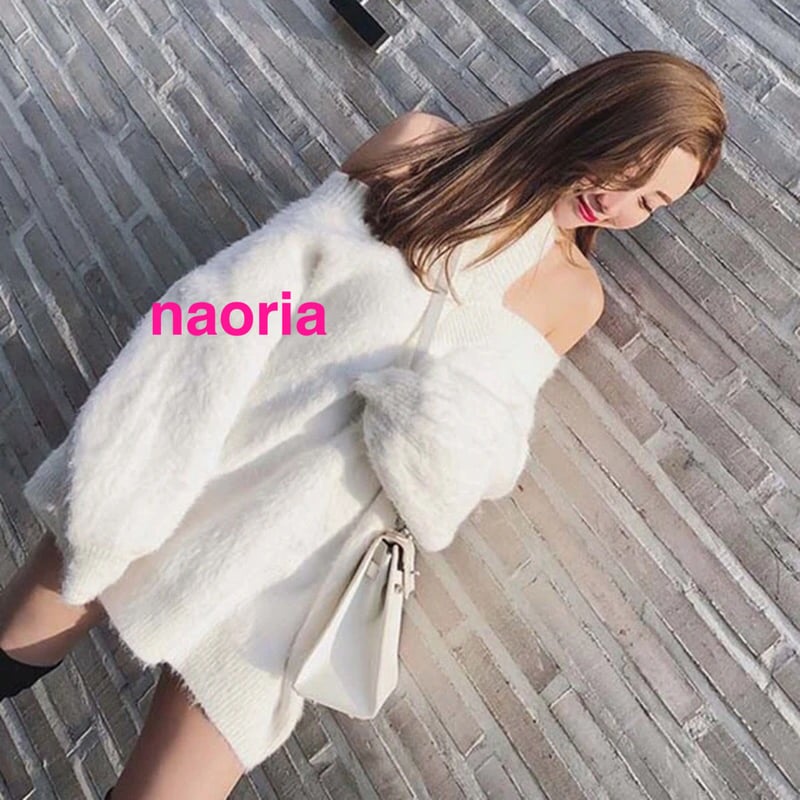 VALENTINO ホワイトローズのブローチ咲くお上品な白ニット MIP0301 off white | ウエディングドレス『マリアローザ