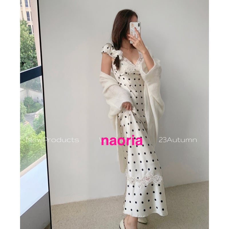 予約制 背中開きドットワンピース | naoria