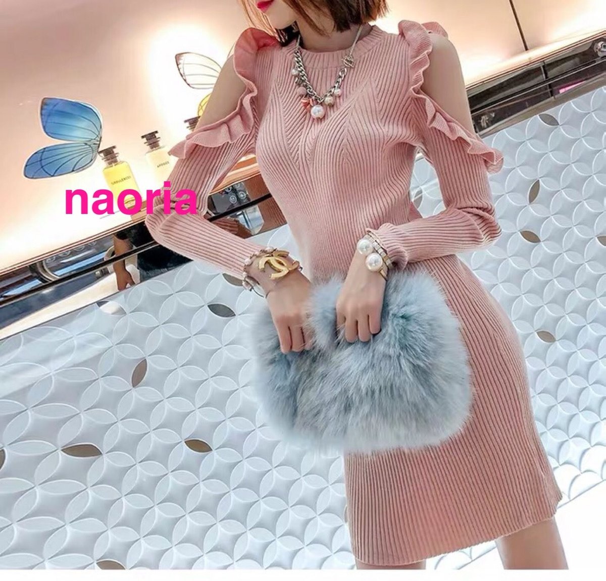 即納 肩開きフリルピンクニットワンピース | naoria