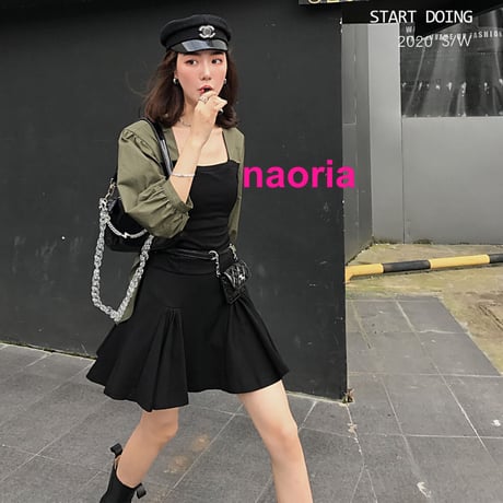 即納　重ね着風バックロングカーキブラックトップス