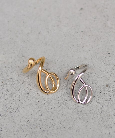 【アクセ1100円均一】Loop Ring