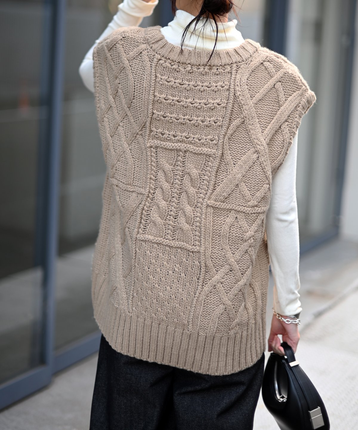 ケーブルアランニットベスト | Marient