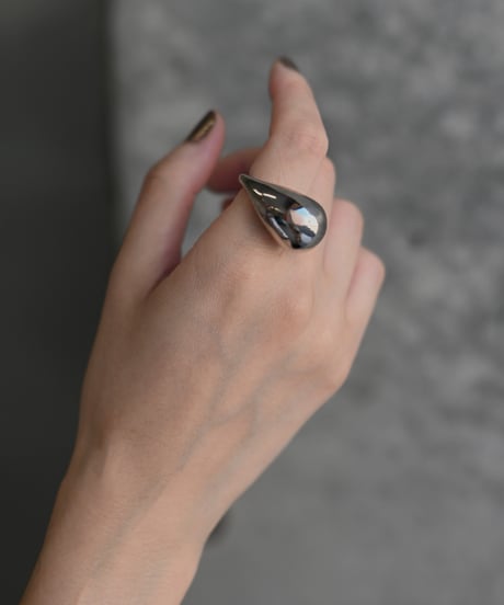 Water Droplets Ring