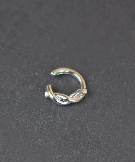 【アクセ770円均一】Twist  Ear Cuff
