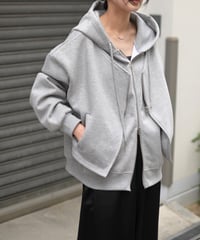 レイヤードジップフーディー