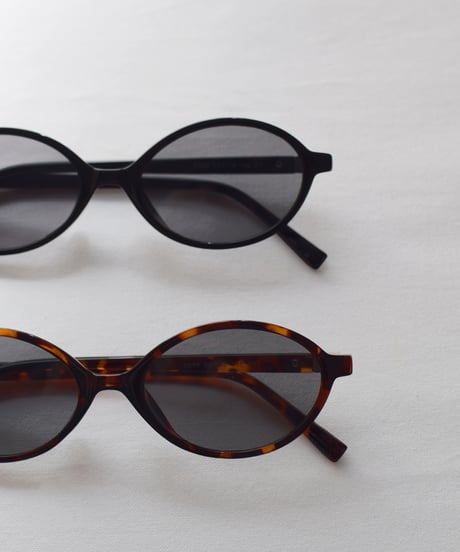 Nuance Oval Sunglasses