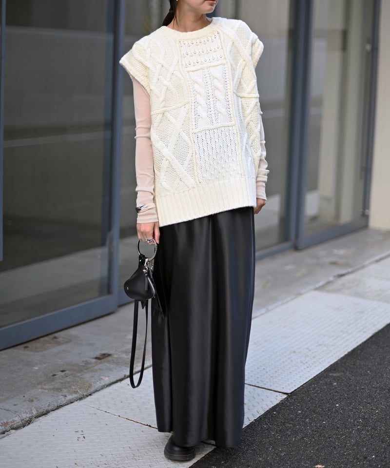 ケーブルアランニットベスト | Marient