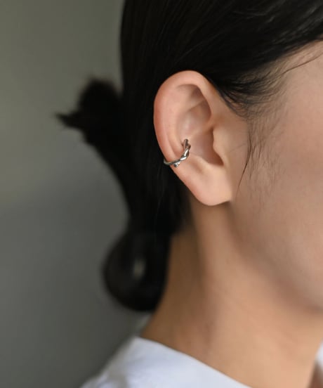 【アクセ770円均一】Twist  Ear Cuff