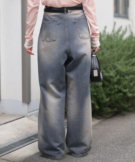 ダーツデザインワイドデニムパンツ