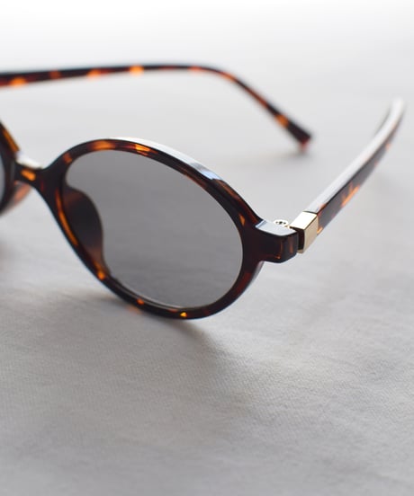 Nuance Oval Sunglasses