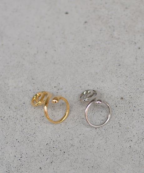 【アクセ1100円均一】Loop Ring