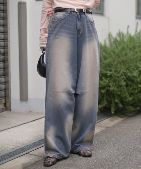 ダーツデザインワイドデニムパンツ