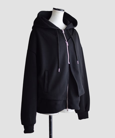 レイヤードジップフーディー