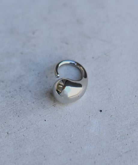 Water Droplets Ring