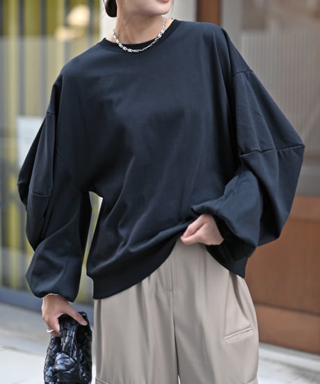 ≪再入荷≫カットアウトボリュームスリーブカットソー