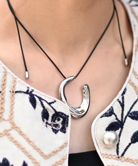plate code choker necklace