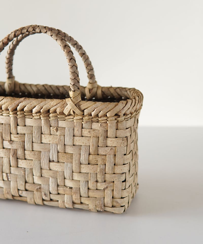 網代編み 表皮』胡桃樹皮のかごバッグ 横幅29cm (オズのかごバッグ