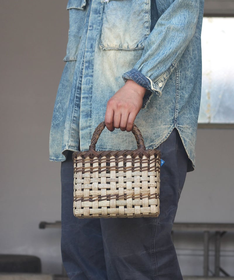 コンパクト2 平織/透かし』沢胡桃樹皮のかごバッグ 横幅22cm