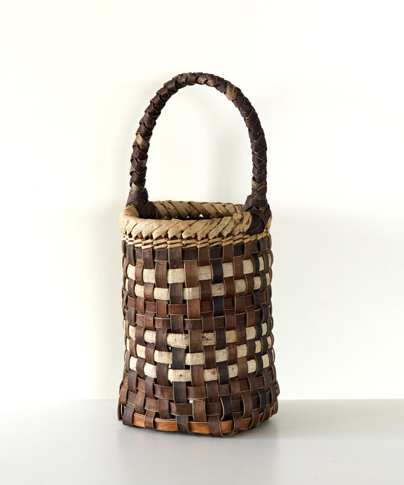 マルツツ 平織 裏皮』沢胡桃樹皮のかごバッグ (オズのかごバッグ