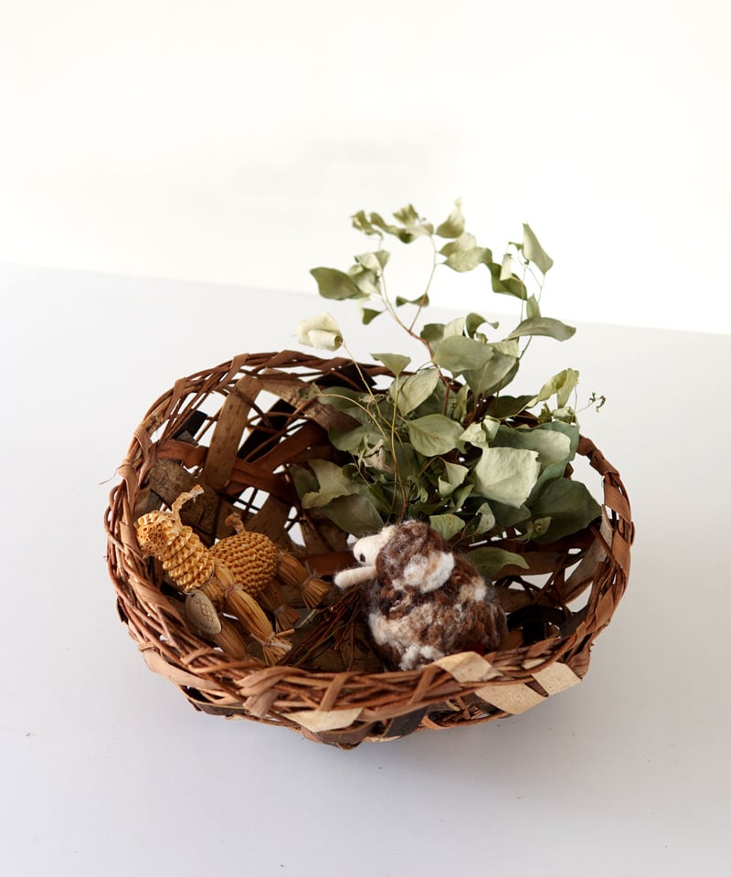 胡桃×山葡萄×あけび の 乱れ編み 置き籠 直径32cm (オズのかごバッグ