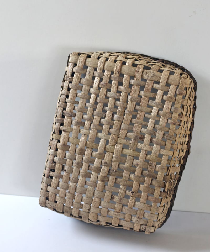 沢胡桃 大きめの置き籠 表皮×裏皮 平織り 39cm×30cm (オズのかごバッグ 