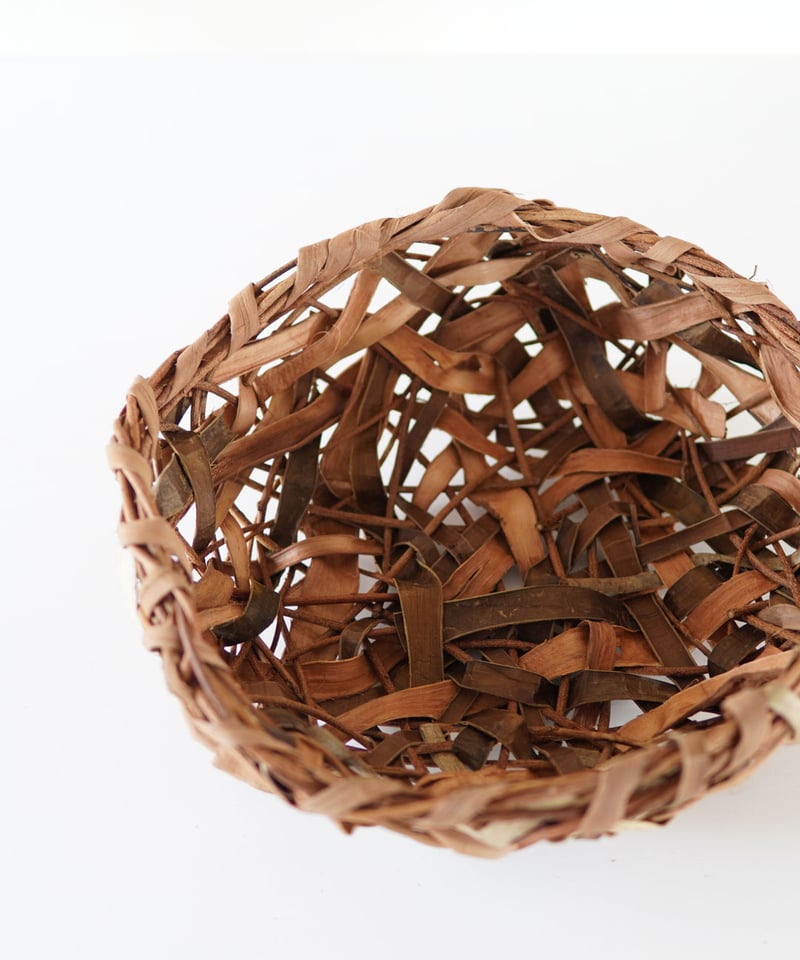 胡桃×山葡萄×あけび の 乱れ編み 置き籠 直径31cm (オズのかごバッグ