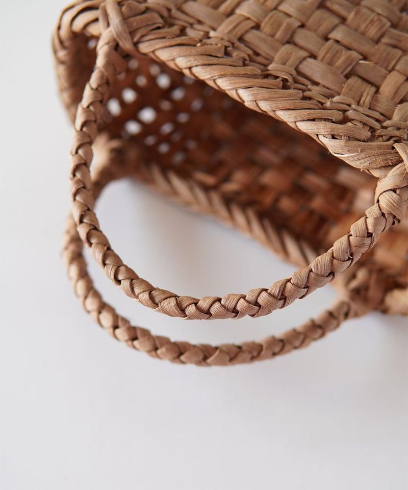 コンパクトサイズ 平織り』山葡萄のかごバッグ 横幅21cm (オズのかご