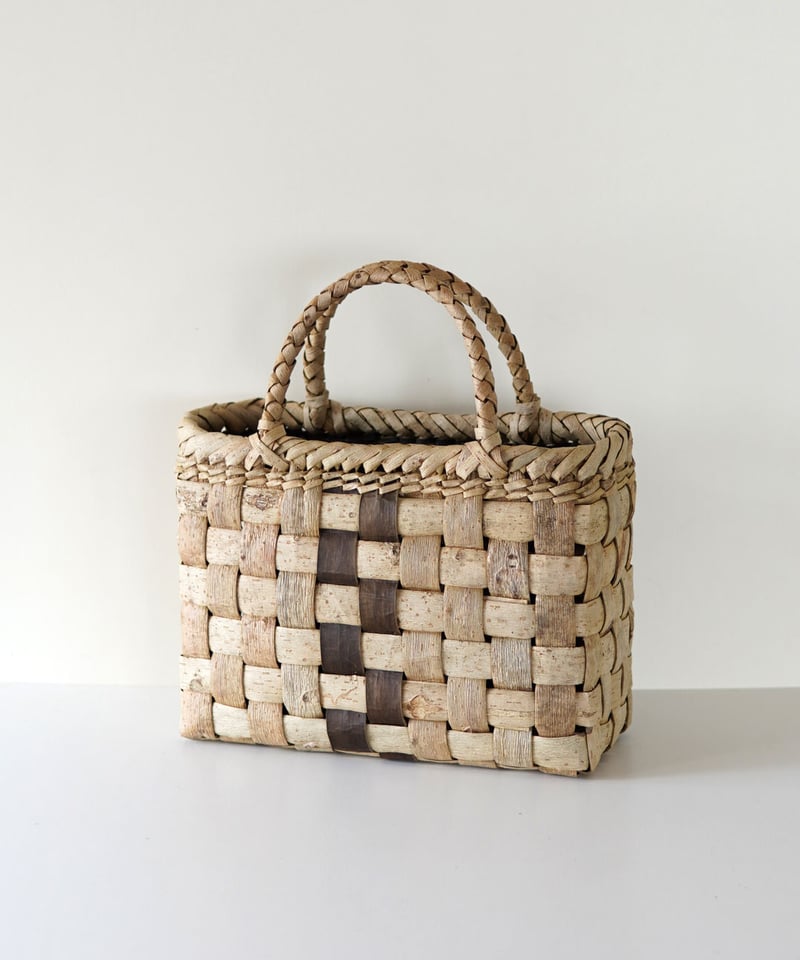 バッグ、籠用材料 乾燥クルミ樹皮4Kg ヒゴカッター付 バッグ、籠用材料