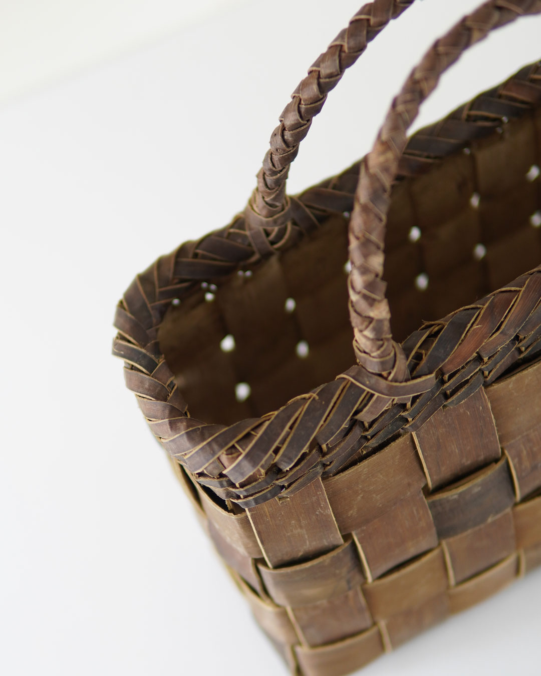 フト編み 裏皮』胡桃樹皮のかごバッグ 横幅30cm (オズのかごバッグ