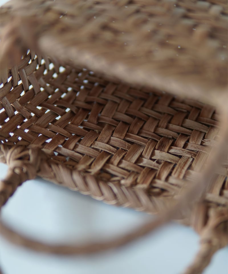 コンパクト2 網代編み』山葡萄のかごバッグ 横幅22cm (オズのかご