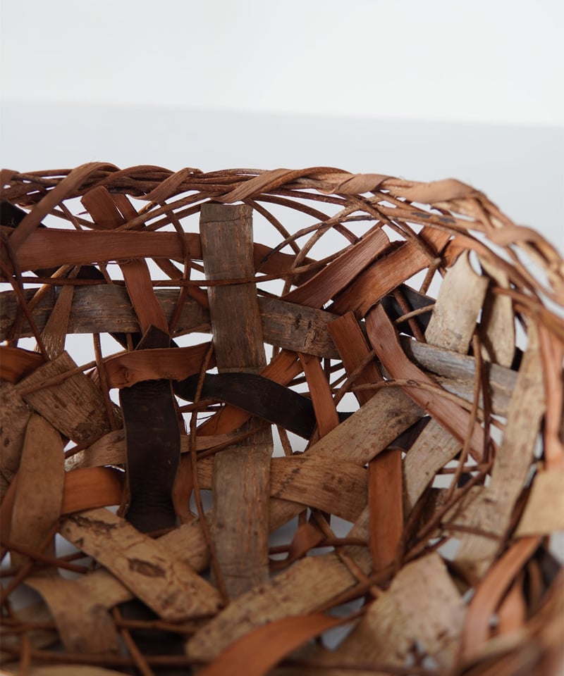 胡桃×山葡萄×あけび の 乱れ編み 置き籠 直径32cm (オズのかごバッグ