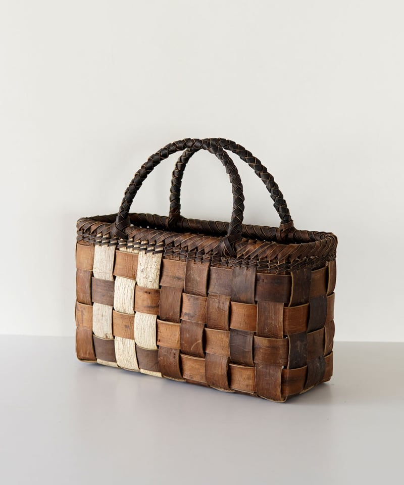 フト編み 裏皮×表皮』胡桃樹皮のかごバッグ 横幅30cm (オズのかご