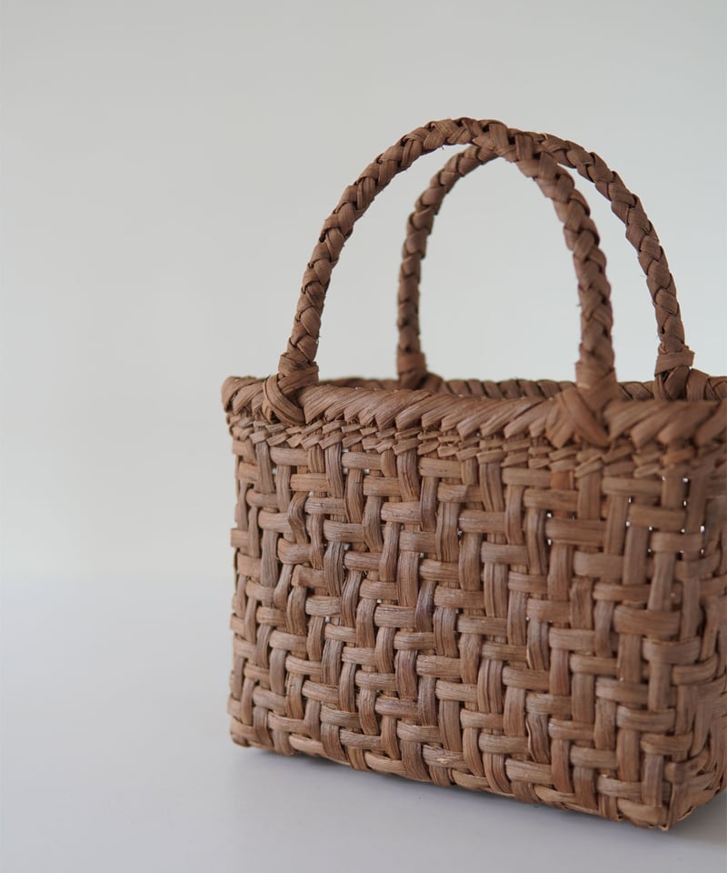 コンパクト2 網代編み』山葡萄のかごバッグ 横幅22cm (オズのかご