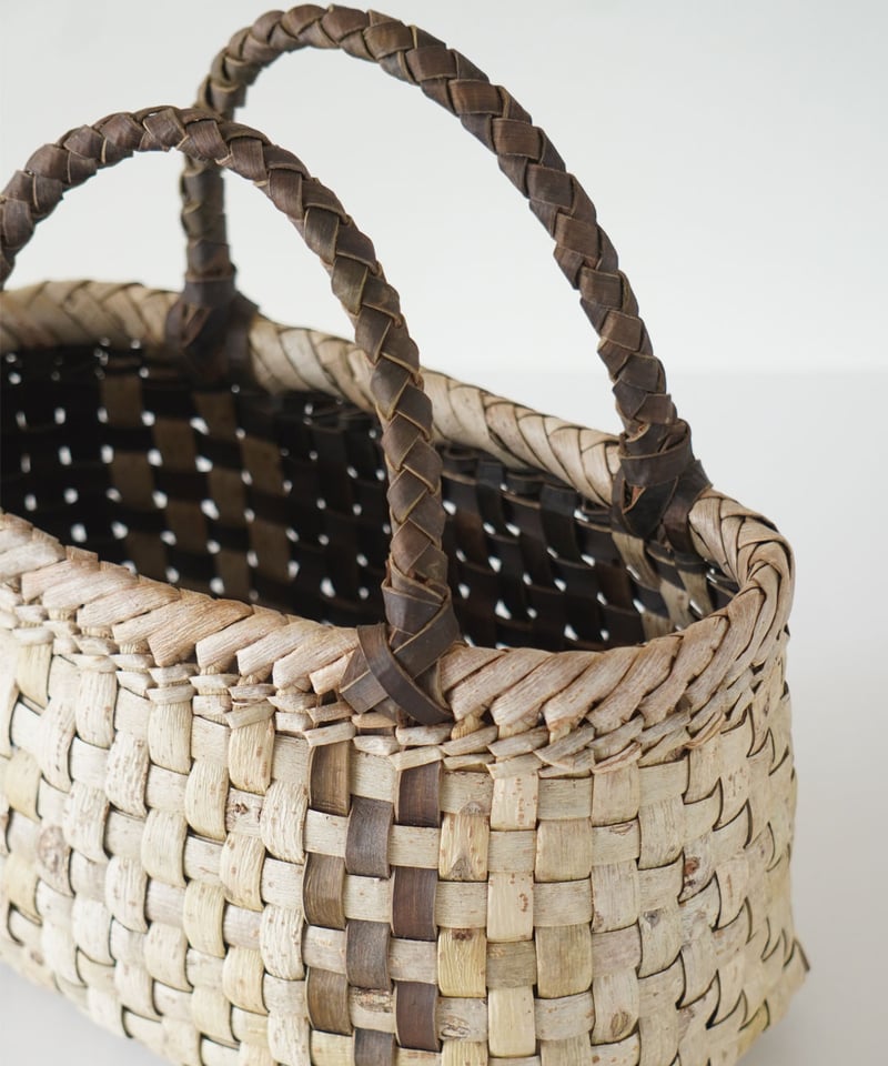 バッグ、籠用材料　乾燥クルミ樹皮4Kg ヒゴカッター付 バッグ、籠用材料 乾燥クルミ樹皮4Kg ヒゴカッター付 バッグ、籠用材料