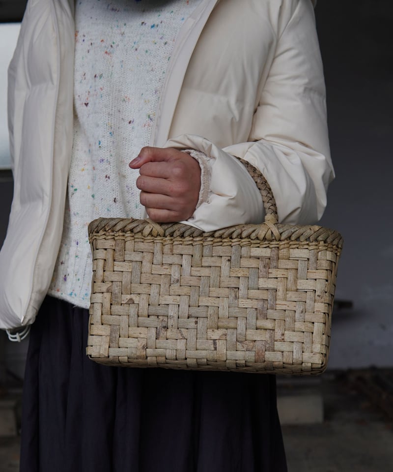 網代編み 表皮』胡桃樹皮のかごバッグ 横幅29cm (オズのかごバッグ