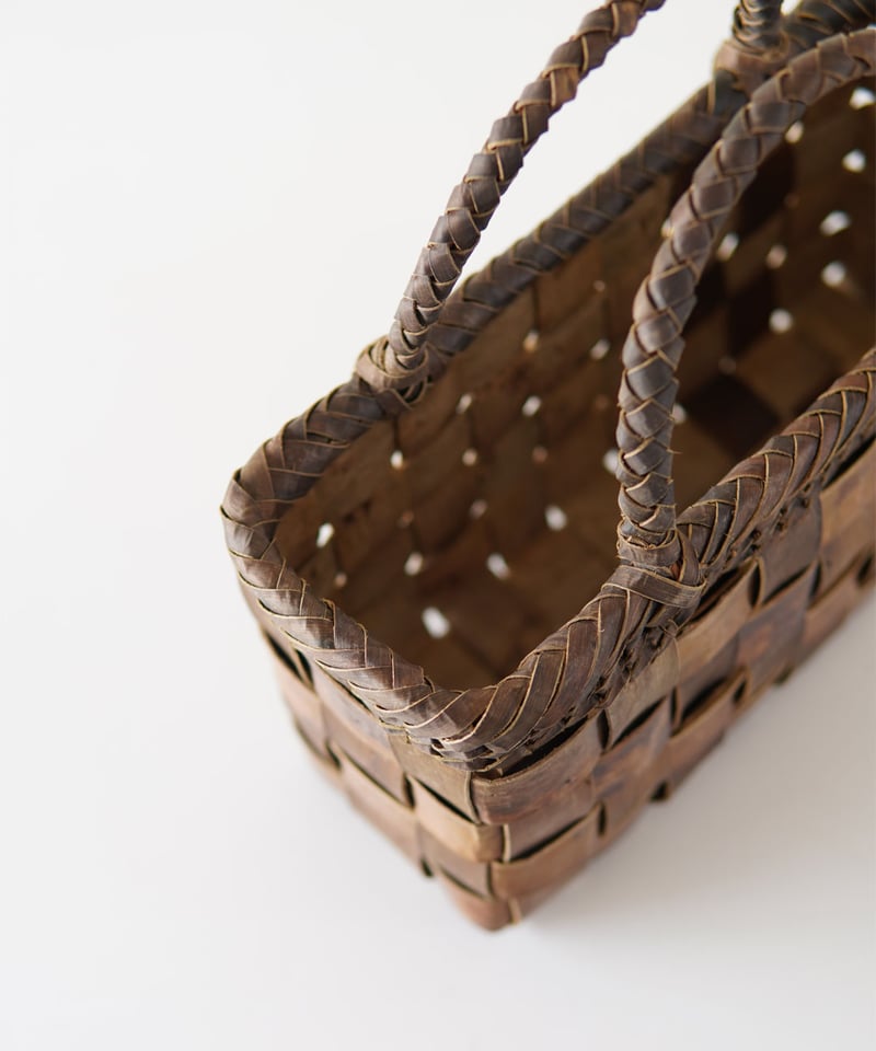 フト編み 裏皮×表皮』胡桃樹皮のかごバッグ 横幅30cm (オズのかご
