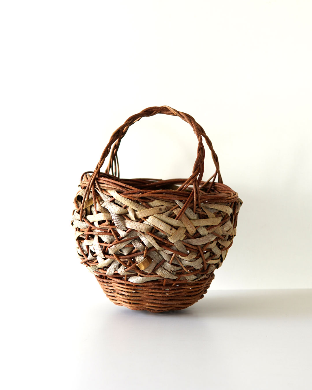 美品⭐︎あけび籠　籠バッグ　クラッチバッグ hm00-0601-1.jpg