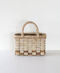 『表皮×裏皮) コンパクト2』胡桃樹皮のかごバッグ 横幅22cm (オズのかごバッグ)