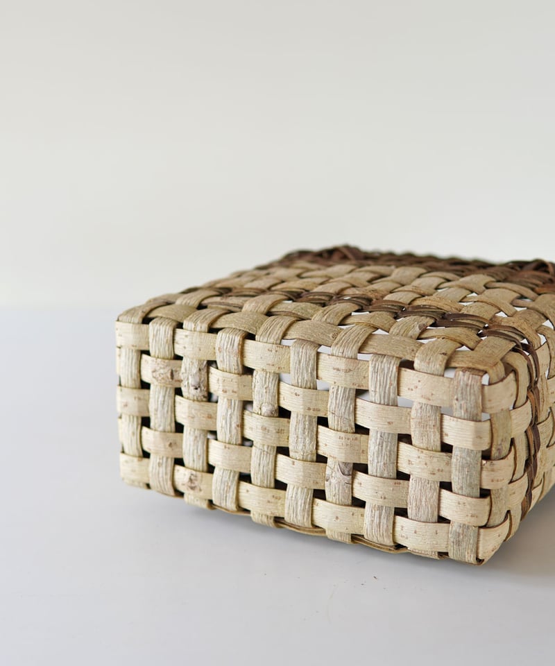 胡桃かごバッグ 純国産 胡桃かごバッグ 亀甲編み 表裏 : おまめ - 通販 - Yahoo