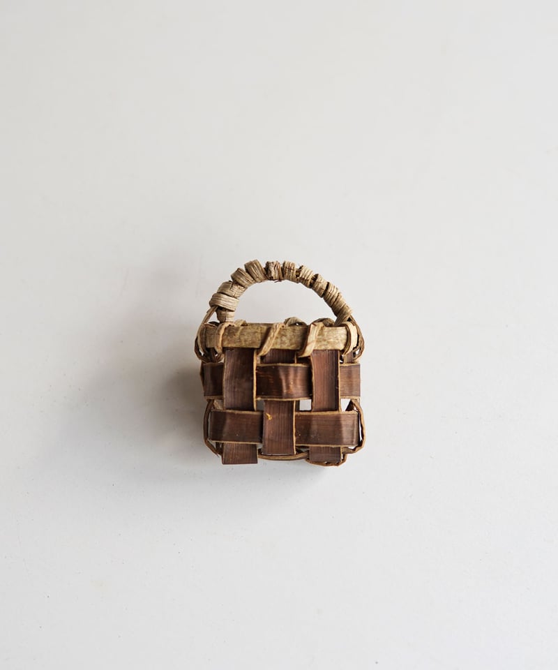 オズのかごバッグ　さわ胡桃　ブローチ(オズ) オズのかごバッグさわ胡桃ブローチ(オズ)