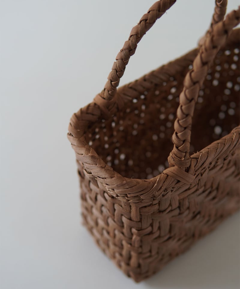 コンパクト2 網代編み』山葡萄のかごバッグ 横幅22cm (オズのかご